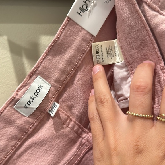 Sneak Peek Cropped Pant - Picture 4 of 4